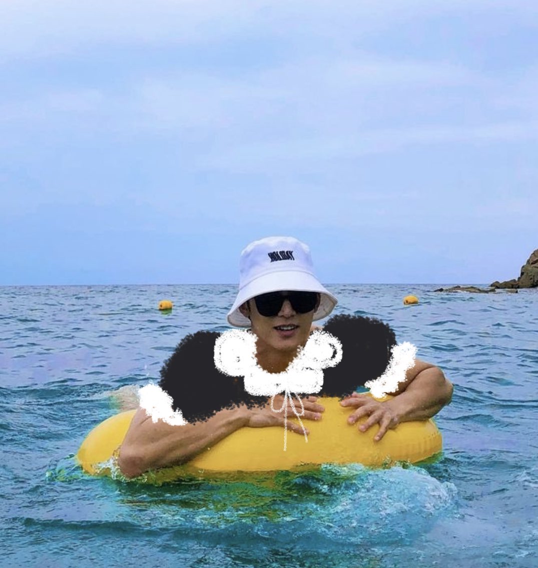 kopatmouce's tweet photo. 민규 인스타보고 충격먹어서
옷 입힘 https://t.co/AIDGieYaYT