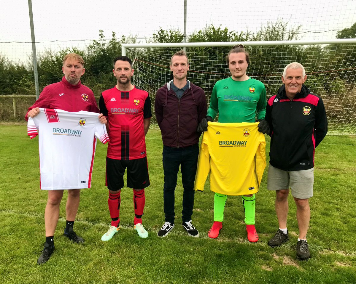 ClarbyRoadAFC's tweet photo. We progress to Fridays Sticky Comp final after a hard fought 4-2 win over @FcBroad 

Big thank you to our new kit sponsor @broadwayptrs 

This evening we host @KilgettyAFC v @Llanboidyfc 

KO 6:30pm https://t.co/u0jdkHAFQP