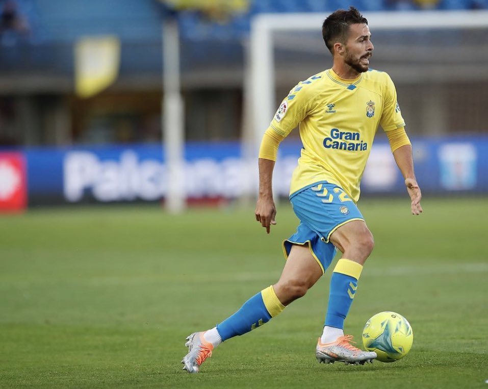 mdaswani's tweet photo. Hasta hoy no he escrito ni una línea de Kirian por absoluto respeto a la persona y al futbolista.

Lo hago ahora solo para desearle lo mejor a quien lo merece. Y para rogar que se respeten sus tiempos, privacidad y decisiones. Sobra decirlo, pero aquí no hay colores que valgan 💛 https://t.co/kXn5bPhs9k
