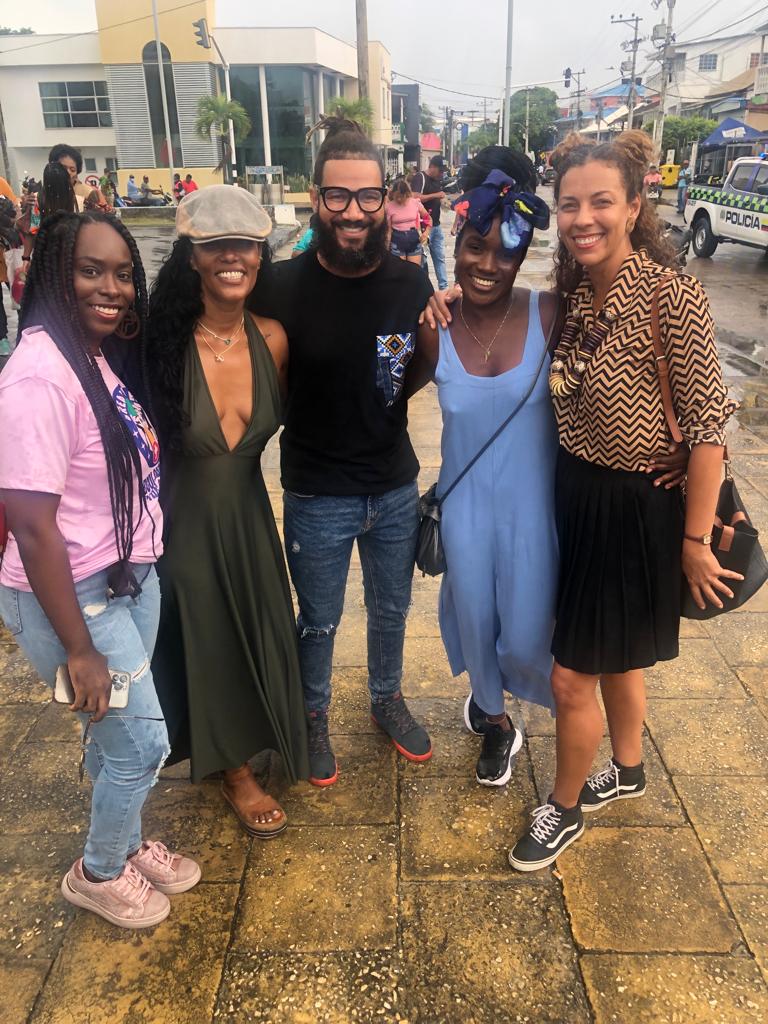 etbent's tweet photo. Happy Emancipation Day!
Agust first 188 years /Break Free
#BlackIsBeautiful #March #Parade
#Raizals #Friends #Queens
#SanAndres #Providence #Kathleena #Determination #Authonomy #EmancipationWeek #Sistren https://t.co/wlsfClL7a6