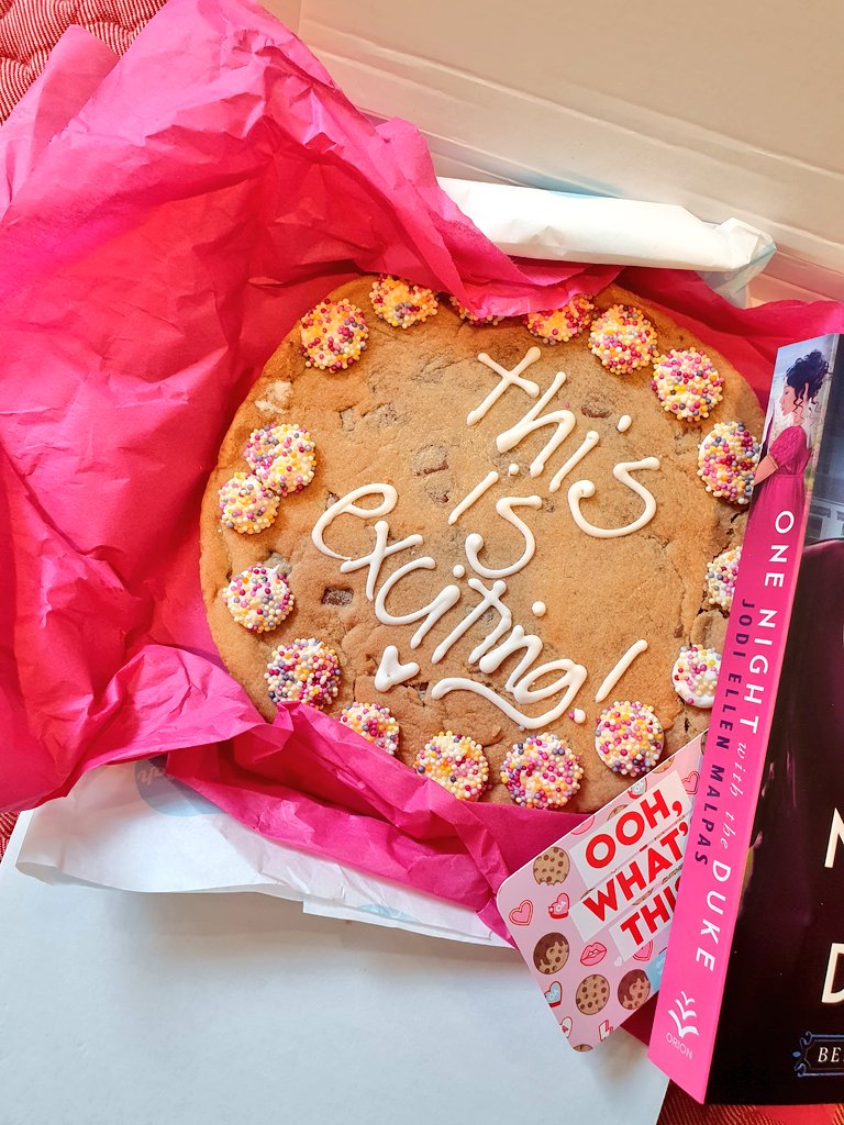 JaveryaI's tweet photo. Working on the most delicious partnership with #oohandaahcookies for @JodiEllenMalpas new regency romance 🤭 https://t.co/5nBnvqCnaG