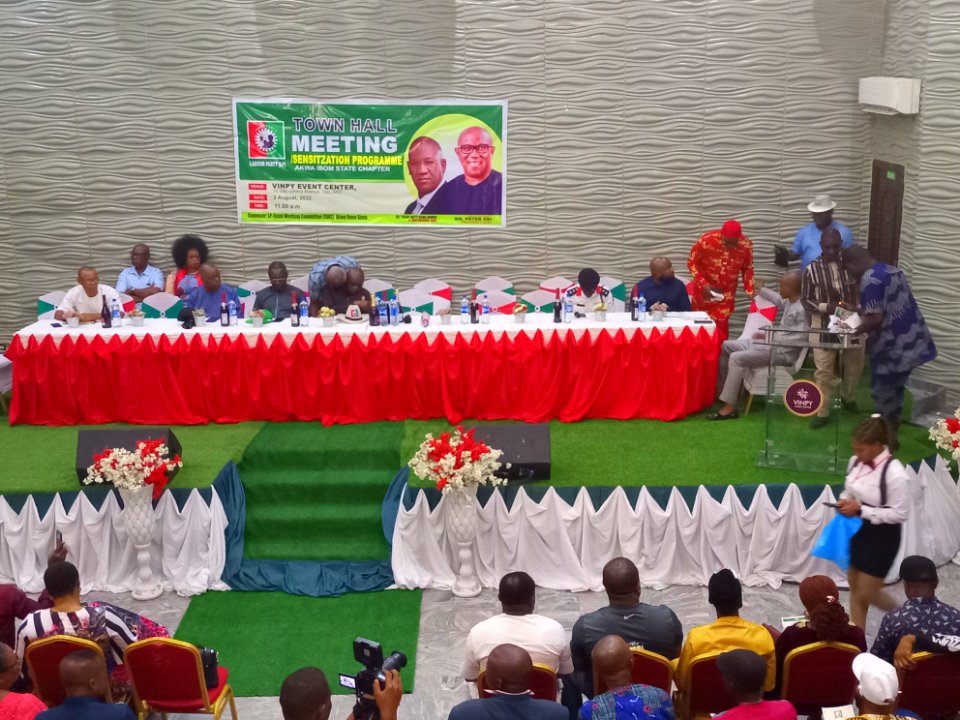 fx_chiefpriest's tweet image. It's a full house here as we starting...
#TownHallMeeting
#SensitizationProgram
#LabourParty
#AkwaIbom
#PeterObi4President2023
#PeterObiForPresident2023
#Obidatti023
#PeterObi2023