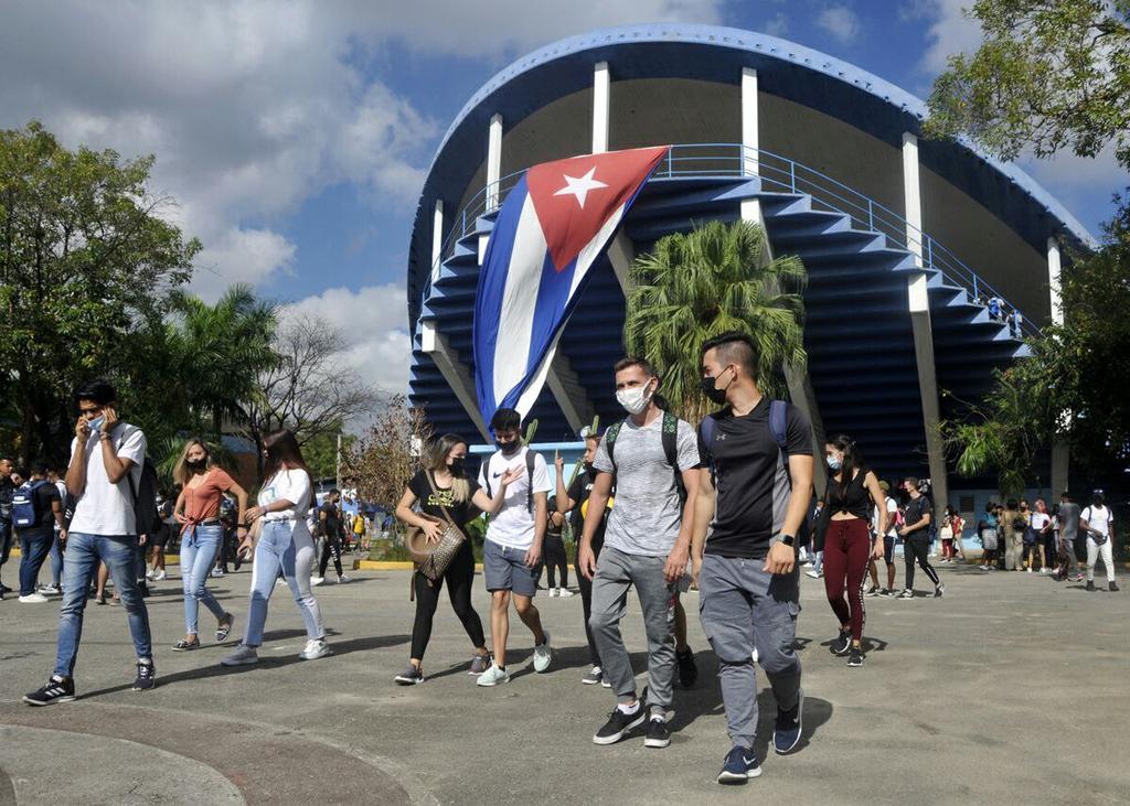 El bloqueo de EE.UU a Cuba vulnera los derechos fundamental de la población con impacto real en la calidad de vida de las personas,  su salud y alimentación. 

#EliminaElBloqueo #CubaPorLaPaz