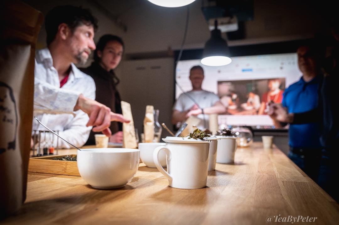 TeaByPeter's tweet photo. 🍵 Tasting of Georgian tea with Petr Sic, a Czech tea geek and tea maker, Prague #Oxalis #Sicaj, part 5.

#teatasting #petrsic #teaparty #teamaker #organictea #teagarden #teagourmet #teageek #georgiantea #europeantea #teatime  #teaculture #communitea #teaphotography #teabypeter https://t.co/87wLu3rfjh