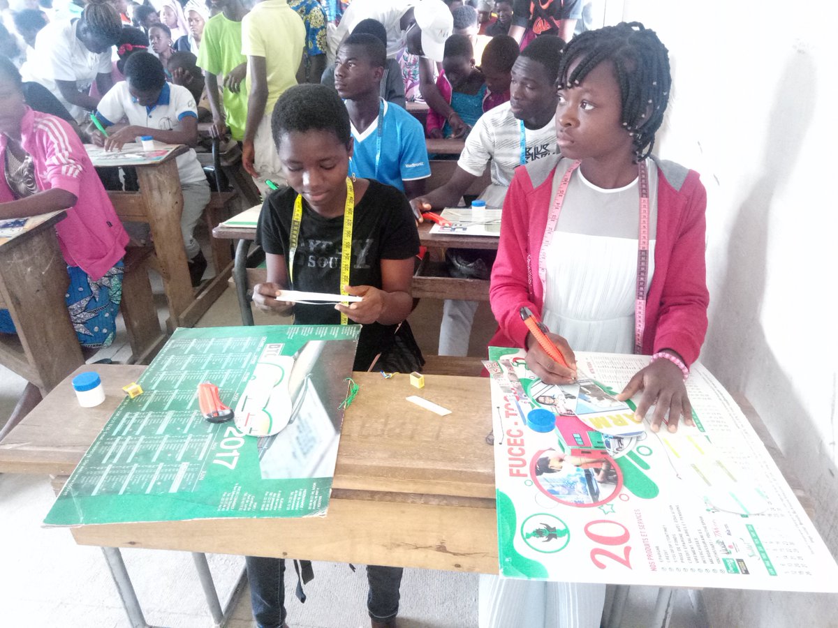 CommuneKloto1's tweet photo. En vue de faire émerger l’esprit de #créativité &amp; de l’#entrepreneuriat #culturel, la Fondation Mablé AGBODAN a initié en deux jours de formation à +200 jeunes sur des métiers des #arts, #design &amp; l’#artisanat dans le cadre de son projet «Vacances créatives»
@Fondation_MA #TT228 https://t.co/B4mDom6GRj