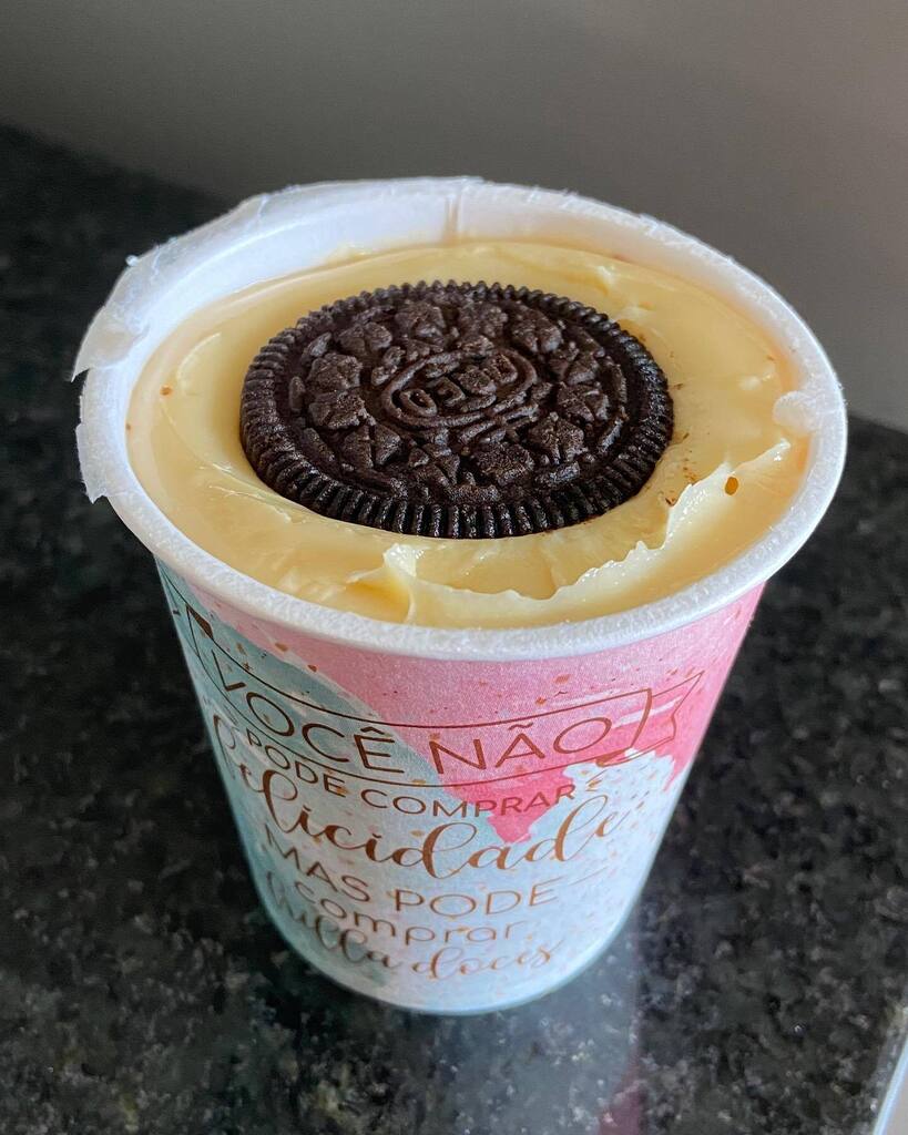 eucomi's tweet image. BOLO NO POTE OREO
💸 R$14 ⭐️ Nota: 10

📜 A gente ama os bolos no pote da Hilla mas ainda não havíamos experimentado esse, de Oreo, que vem com bolo de chocolate intercalado com brigadeiro branco e Oreo.
Apenas perfeito 🥰

📍 Delivery da @hilladoces… instagr.am/p/CgwPIiBN0y8/