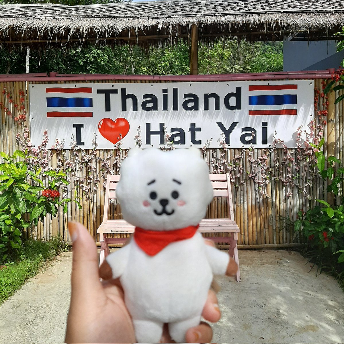 natliyana01's tweet photo. RJ journey at Hatyai,Thailand๐น๐ญ. #RJ #rjbts #BTSARMY #thailand #hatyai #travel https://t.co/QbxhLXk8tk