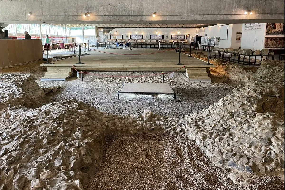 Visit the 12th century priory under a section of the A24 by Colliers Wood!
Here's the story behind Merton Priory: buff.ly/3zMKs9h