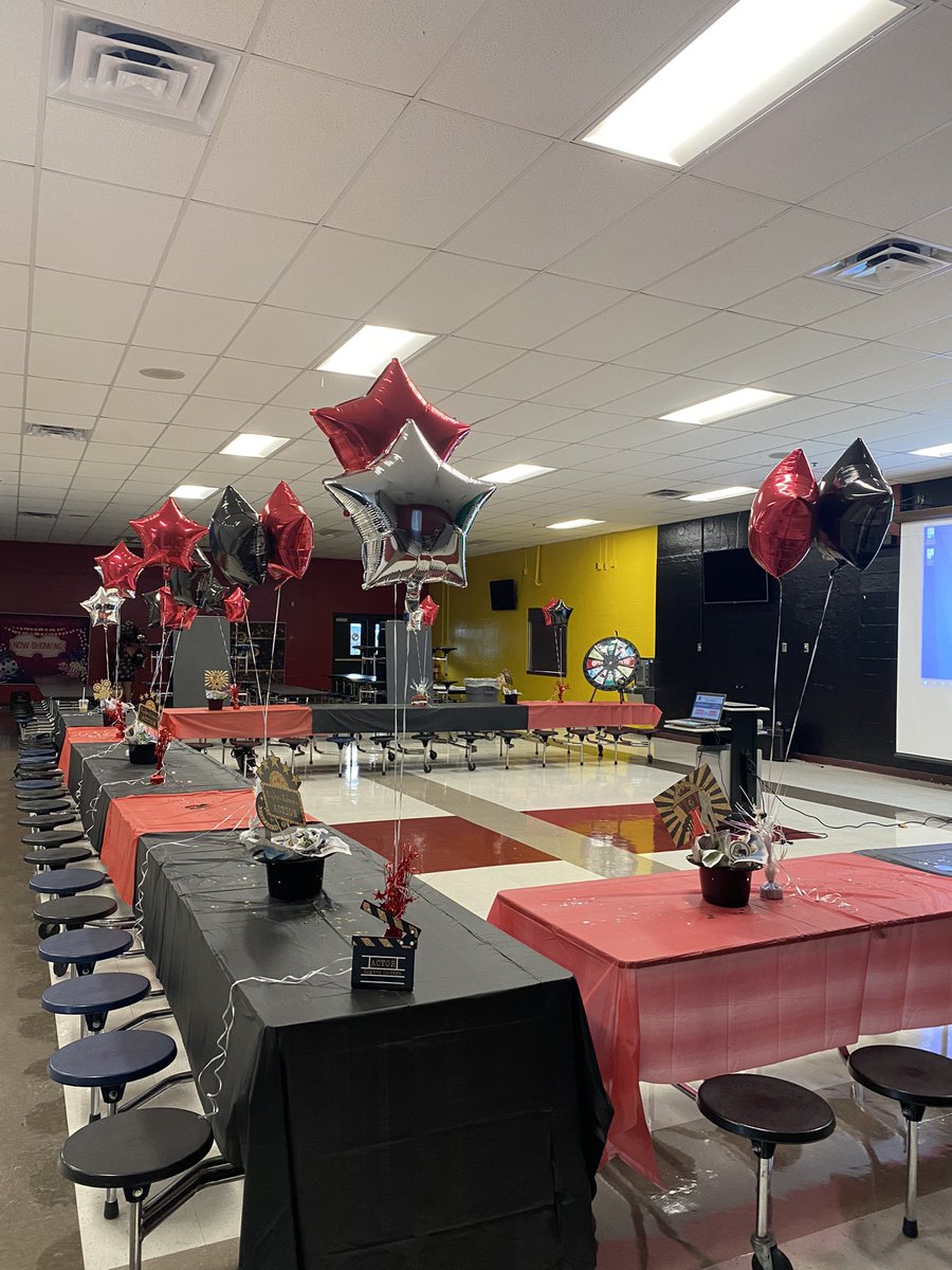 About the to get this show started. Excited to welcome back Team Sligh this morning. Thank you <a href="/KahwaCoffee/">Kahwa Coffee</a> and <a href="/BFFTampa/">bullardfamilyfoundation</a> for the breakfast. #WhatsYourStory #LetsRide <a href="/HillsboroughSch/">Hillsborough Schools</a> <a href="/TransformHCPS/">HCPS Transformation Network</a> <a href="/ShayliaMcRae/">Shaylia McRae</a> <a href="/TitusONeilWWE/">Titus O'Neil</a> <a href="/court___blair/">Courtney Blair</a> @KWilliamsHall