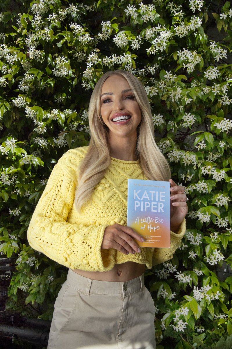 KatiePiper_'s tweet image. 💛 IT’S HERE! 💛 A Little Bit of Hope! 100 affirmations for positive living! The perfect bite-size book for those of you who just need some positive words at the start of everyday!

Order now: amzn.to/3oMDw7l