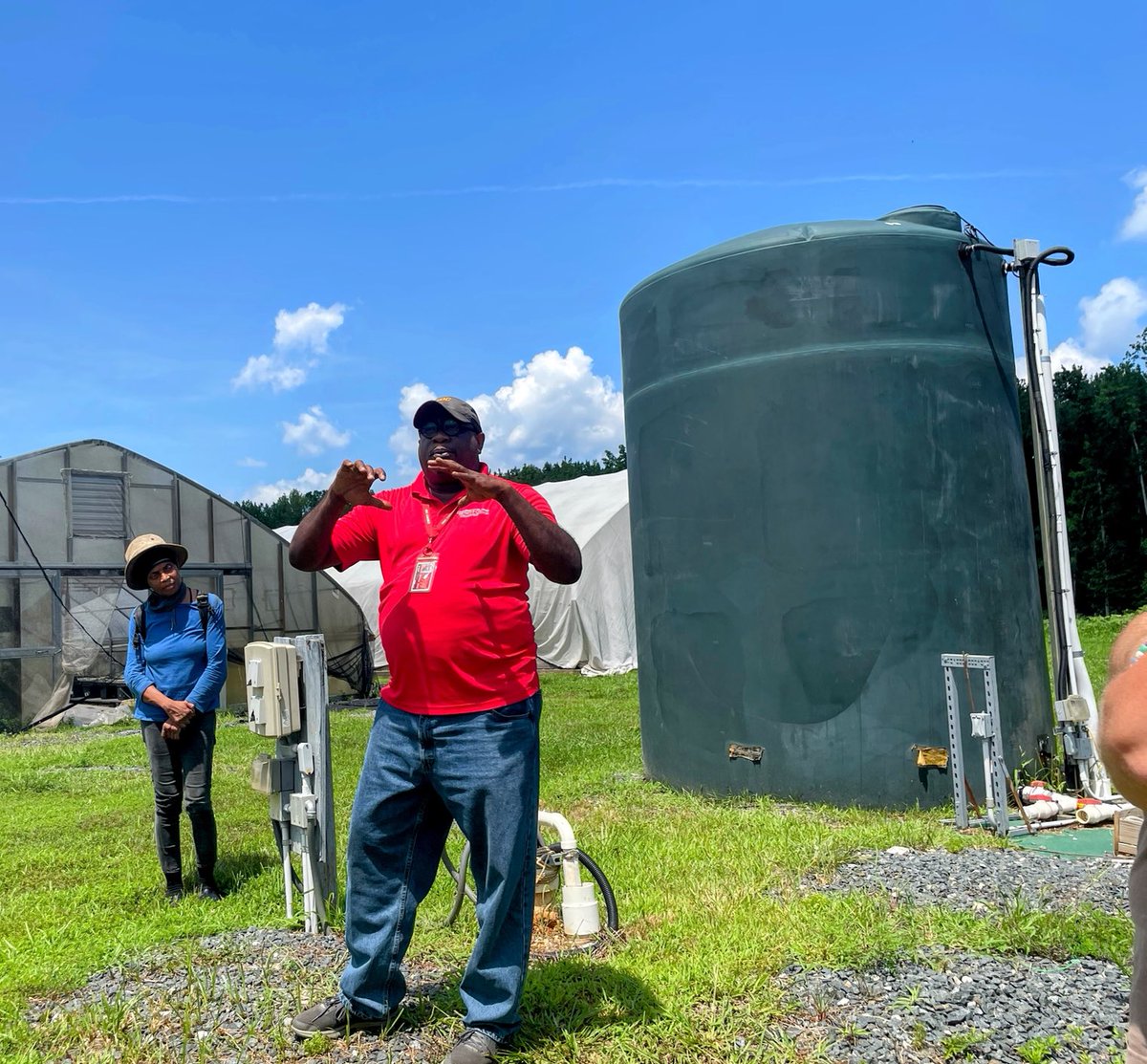 nehasbhatt's tweet photo. ⁦⁦@UDC_CAUSES⁩  Bill Hare discusses how a 2.5kW solar system pumps ground water to irrigation lines throughout Firebird Farm.  # ⁦@DOEE_DC⁩ https://t.co/sDqXpM7B9T