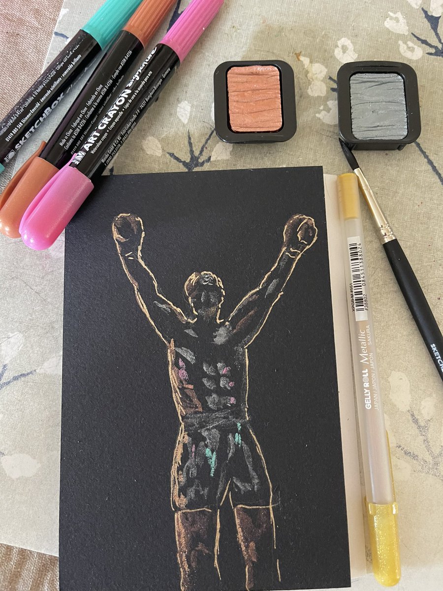 faiola_patricia's tweet image. The Rocky statue. My inspiration when times are tough. My apologies to #sylvesterstallone. #getsketchbox