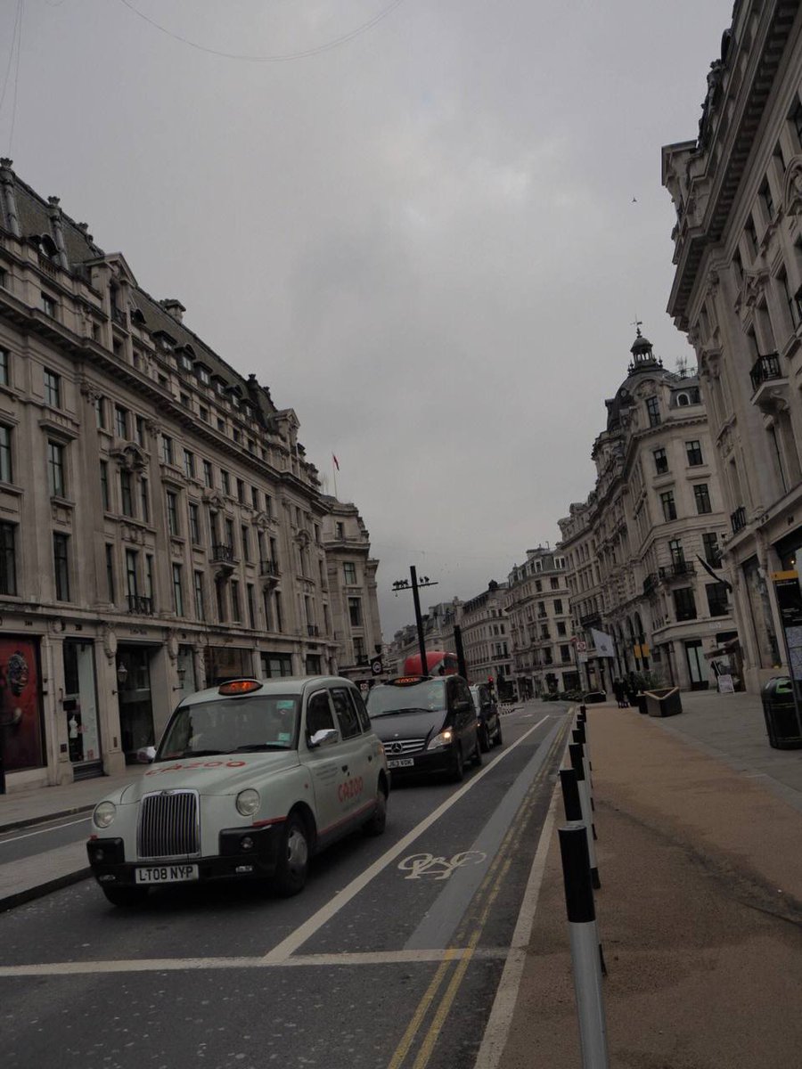 Dimplesmoe's tweet image. The weather in London is always so bad and cloudy.