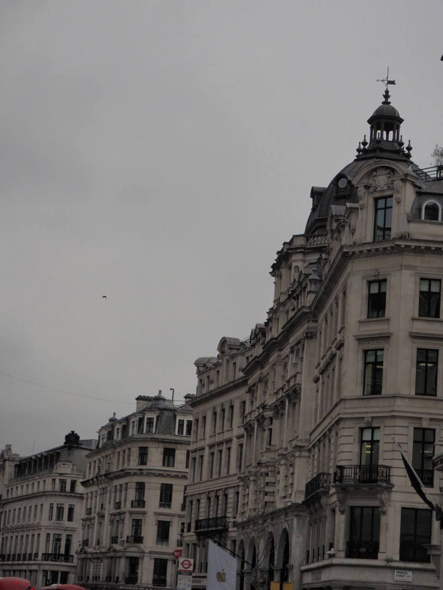 Dimplesmoe's tweet image. The weather in London is always so bad and cloudy.