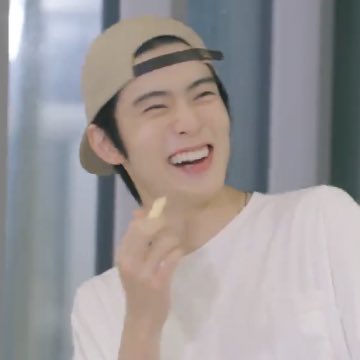 JJHSMILING's tweet photo. #JAEHYUN #재현 https://t.co/Loza3PA23U