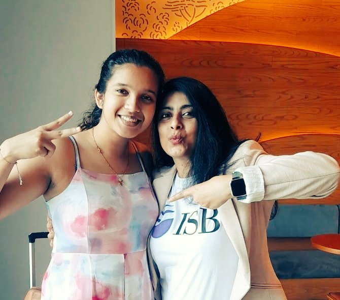 100GirlsInGenAI's tweet photo. 1️⃣ week of " WOW Meeting" with the OG Finance Firecracker 
 @SejalSud- You are inspirational &amp; sure to stir fin revolutions🚀! Loved discussing all things financial freedom🪙. Y'all stay tuned for #100GirlsinBlockchain - August'22! 🇮🇳🚀 @skillinator_exp. 
p.s: HYDERABAD Awaits https://t.co/vtQQsbdqWm