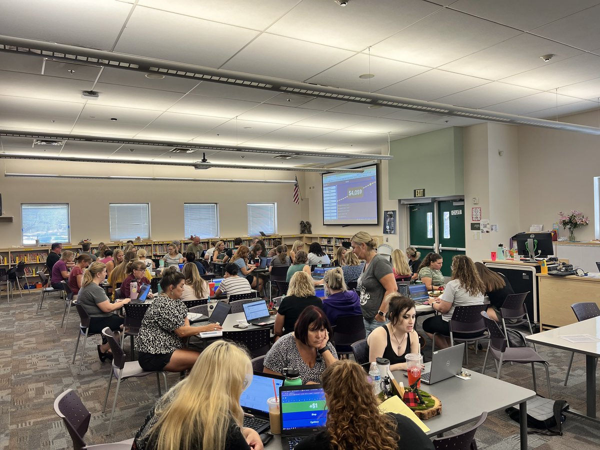 KnIhT_tNeReFfId's tweet photo. We had a blast teaching @SVViperPride teachers about @gimkit and all of the amazing game modes!!! #edtech #stem #stemed #gamification #gimlife @DVUSD https://t.co/W3AhnJIapW