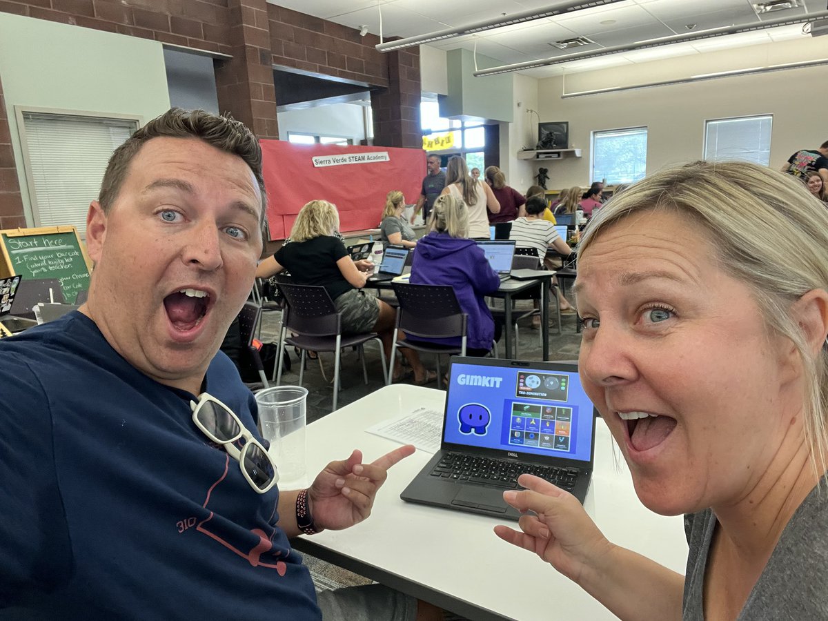 KnIhT_tNeReFfId's tweet photo. We had a blast teaching @SVViperPride teachers about @gimkit and all of the amazing game modes!!! #edtech #stem #stemed #gamification #gimlife @DVUSD https://t.co/W3AhnJIapW