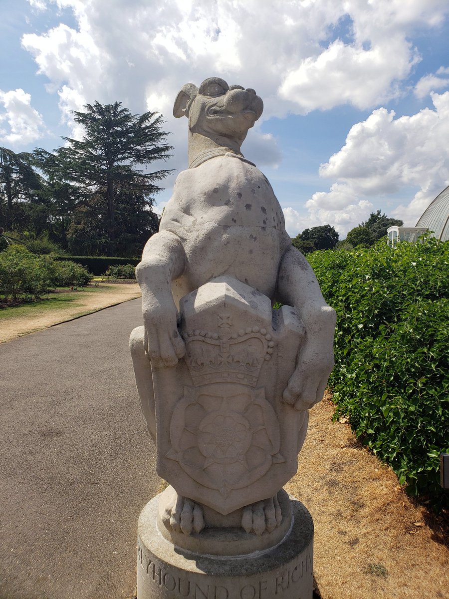 Dops's tweet image. The Greyhound of Richmond: Wandering around Kew Gardens I spotted The Queen's Beasts—all I could think of when I saw this statue (dubbed Scooby-Doo by Kew staff) was Earl the Greyhound. Ah, I love it when a Ted reference pops up unexpectedly. @jasonsudeikis @tedlassopod #tedlasso