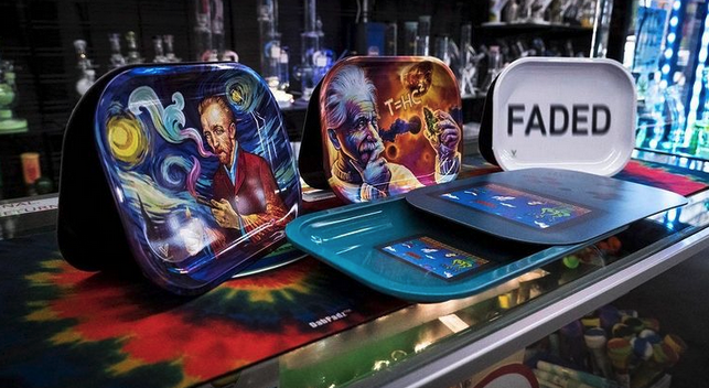 ShopShag's tweet photo. If you need a new rolling tray look no further! We have the sickest patterns made of heavy duty material so your rolling trays will last forever!

For more designs check out our website! https://t.co/Ca60pU7yJQ https://t.co/WDrzDpZL3w