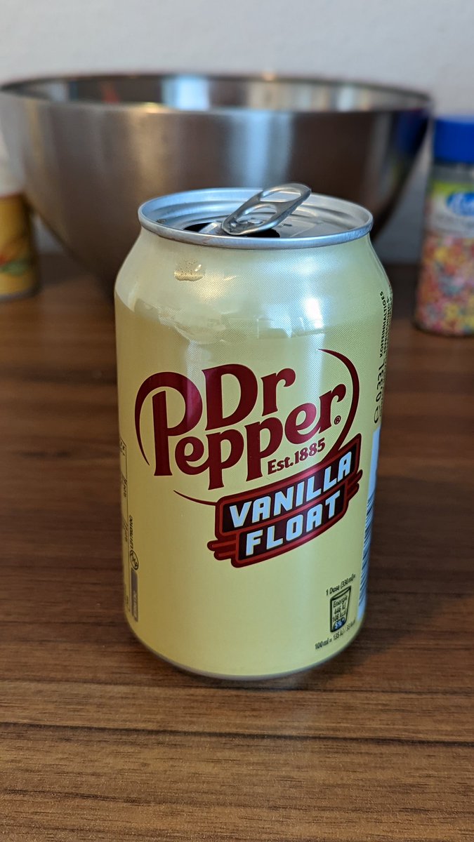 Wally44's tweet photo. Habe mich von @Coyote_22 inspirieren lassen.
#DRPepper #VanillaFloat https://t.co/5yIBuyLPIZ