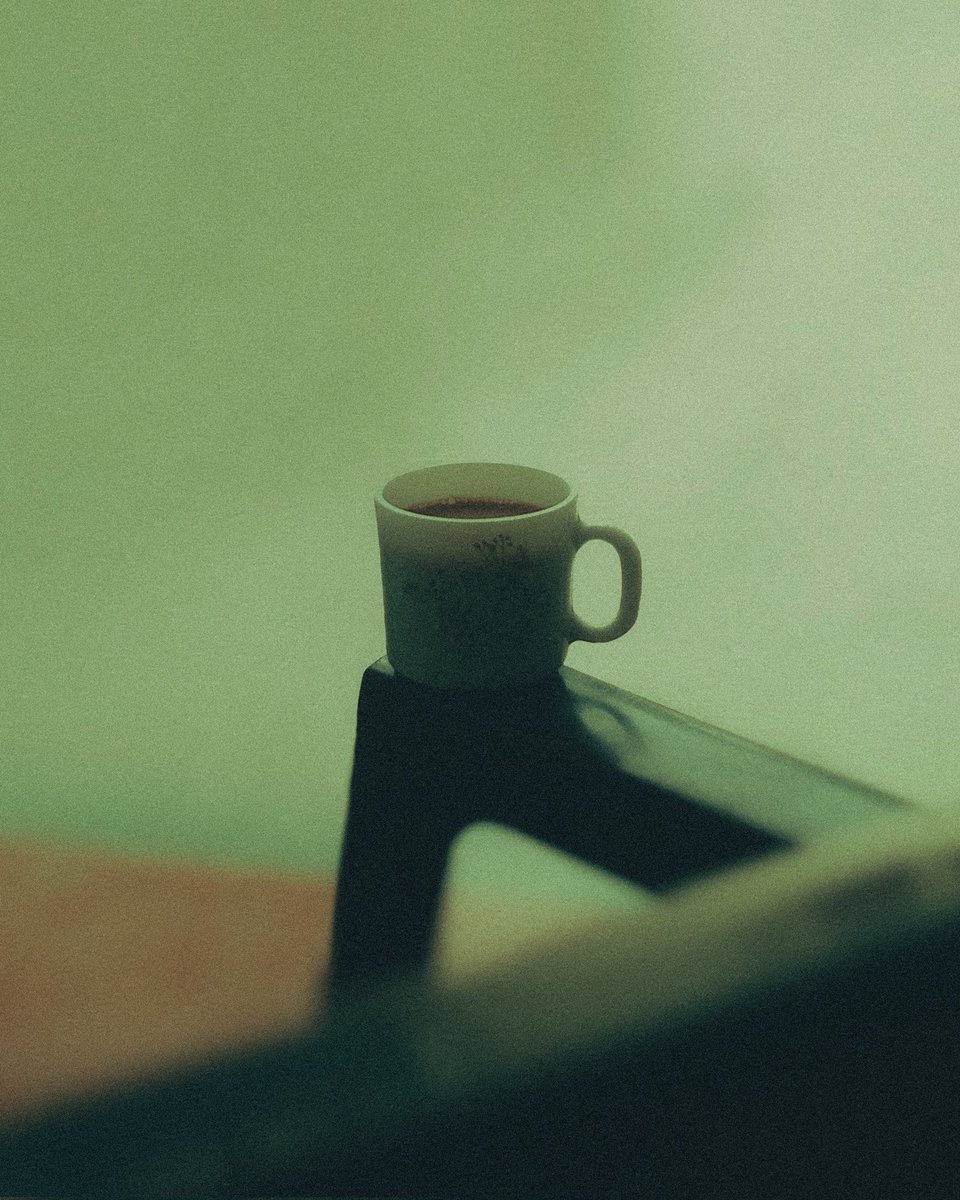 🍵 chilll bro 
#aesthetic #artists