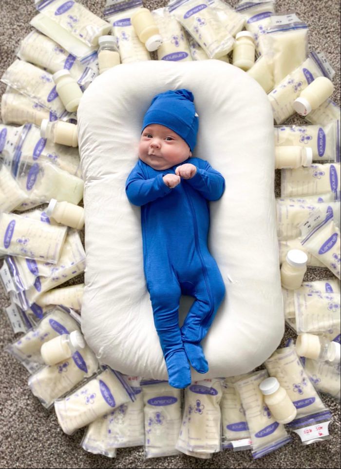 UIchildrens's tweet photo. Twenty years ago this month, the Mother’s Milk Bank of Iowa was formed to help distribute breast milk to those who need it. In that time, more than 15,000 gallons of breast milk have been dispensed—that’s enough to fill a standard swimming pool! Thank you to all our donors. 💛 https://t.co/az9uYVXV1e