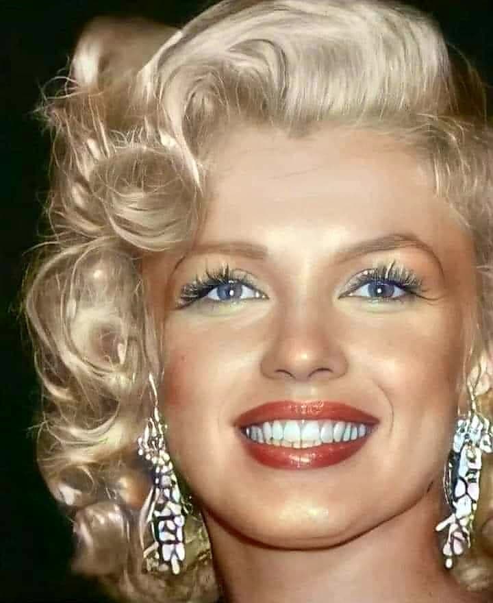 p_bischetti's tweet photo. " L'imperfection est beauté, la folie est génie et il vaut mieux être totalement ridicule que totalement ennuyeux ... "
( Marylin Monroe ) 
Poupoupidou ❤️ https://t.co/rSoDyaTBcs