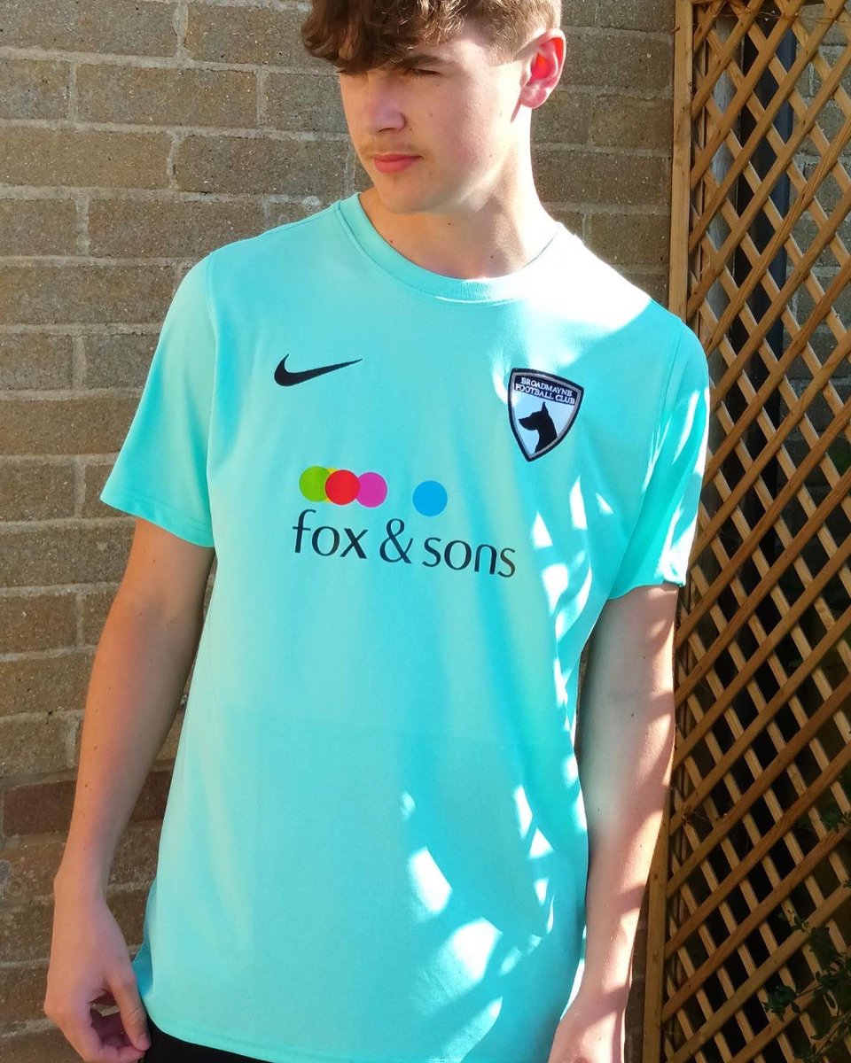 BroadmayneFc's tweet photo. Our new kit for the 22/23 season 🔥🔥 https://t.co/ehV3U3NVIs
