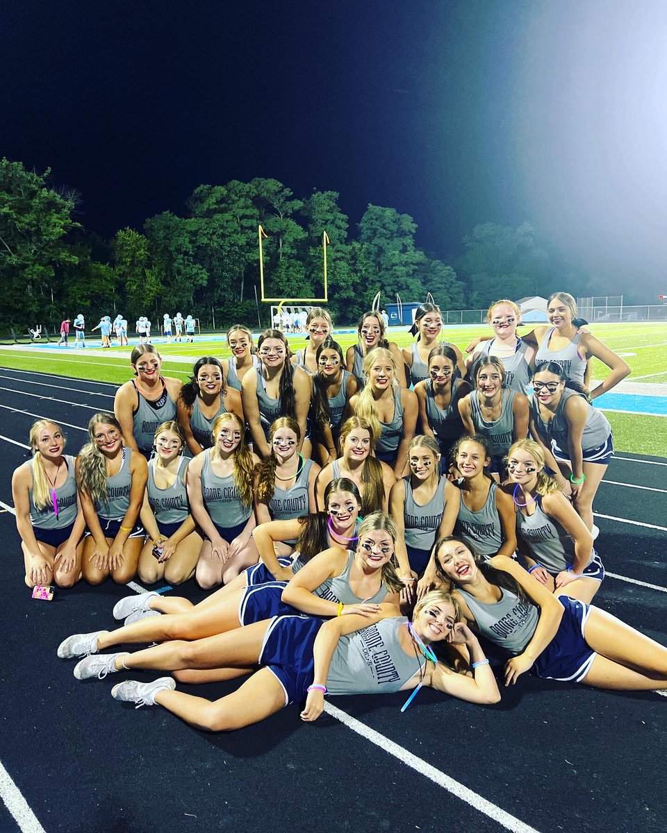 BC Cheer tweet media