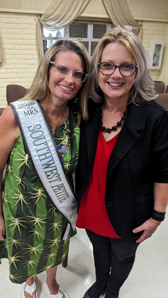 BarbyIngle's tweet photo. It's voting day in Arizona. Be sure to support those legislators who support your needs.
Pictured and running for office; Senators @NancyBarto, Wendy Rogers, Kelly Townsend and for Gov @KariLake. #ChronicPain #RareDisease #SenateHealthCommittee Get out and vote. #Vote https://t.co/dJfLwOL10e