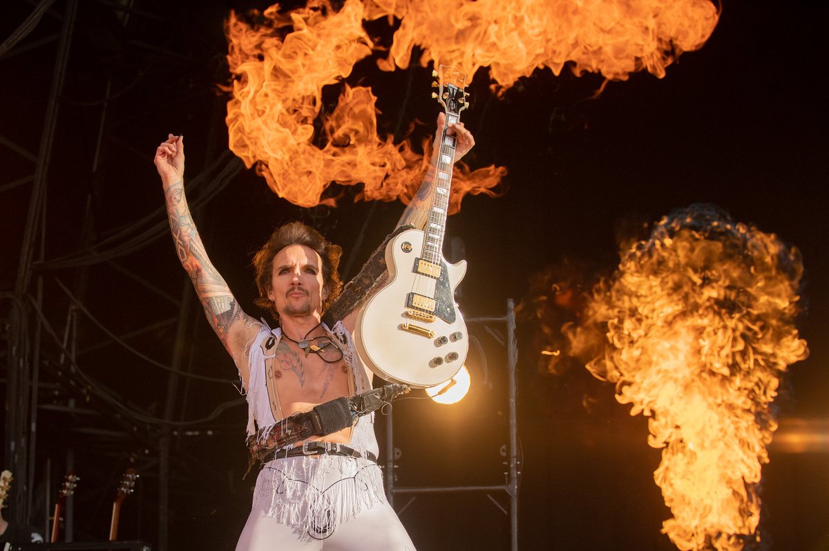 Download Festival tweet media