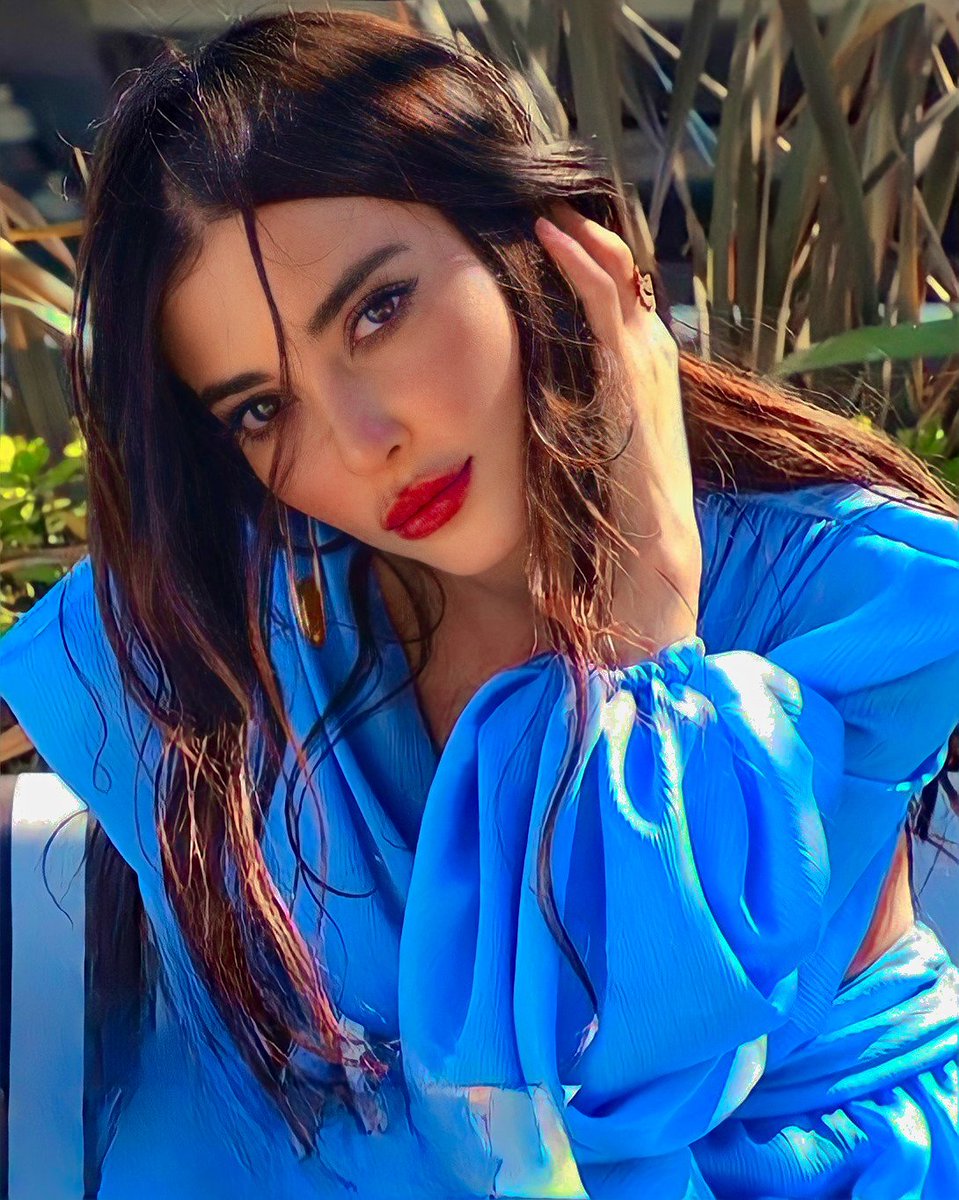 Melike İpek Yalova Pics (@melikeipekypics) on Twitter photo 