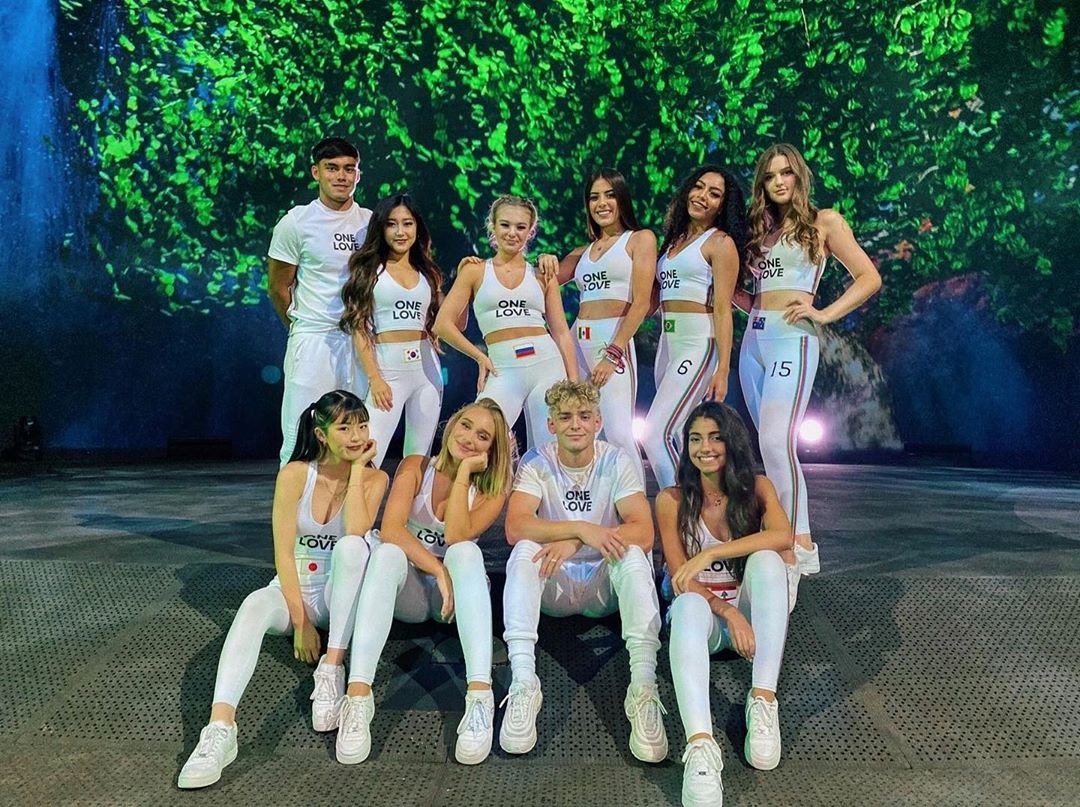 imnotalove's tweet photo. @PonchoYezka @Oye897 PONCHITO!! podrías reaccionar a One Love- Now United 🌎🌈 en FT. con R3HAB la primera vez que colaboraron.¡¡Esta increíble!! #YezkaReacciona 

Now United &amp; R3HAB - One Love (Official Music Video) / NOW UNITED
https://t.co/cTxMlnTPyT https://t.co/X1ggLUD18A