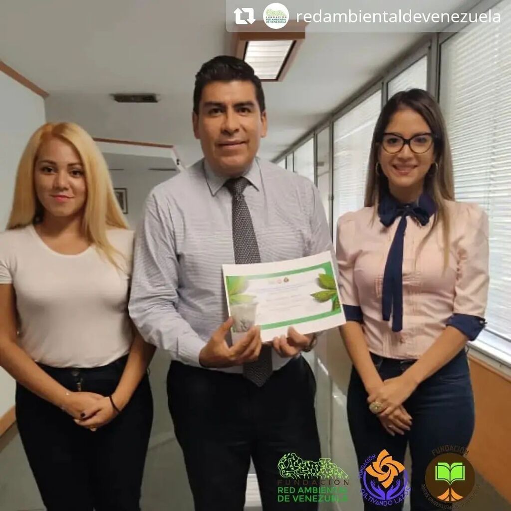 CultivandoLazos's tweet photo. #Repost @redambientaldevenezuela with @let.repost 
• • • • • •
Desde el pasado mes de abril las Fundaciones Cultivando Lazos, Raíces Universitarias de Venezuela y Red Ambiental de Venezuela llevamos a cabo la iniciativa "Madrinas y Padrinos Germinadores de semillas de ár… https://t.co/LW7CRCQ84Q