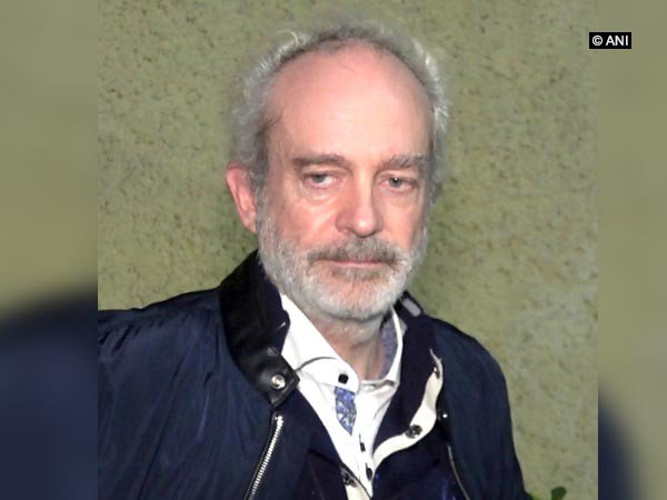 ani_digital's tweet photo. AgustaWestland VVIP Chopper Case: Christian Michel tried to pass confidential papers to his counsel, ED to SC
Read @ANI Story | https://t.co/44ogUbxYkc
#AgustaWestland #VVIPChopperCase #EnforcementDirectorate https://t.co/7MJD0cCnMD