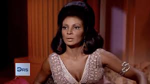 FancheeredNet's tweet photo. @WilliamShatner #NichelleNichols 👏💕🏆💖🙌

What a Gift to us all! #RIPNichelle 

Forever in our Hearts/Histories 💖🏆💖 https://t.co/qUiQ4paJPb
