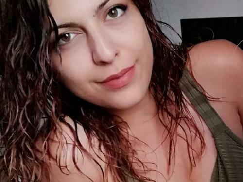 Man ist nur einmal jung, will was erleben. So richtig aus sich raus gehen und alles ausprobieren. Bin zu allem bereit was Spaß macht. Trau dich, ich beisse nicht - Direkt zum Profil => rb.gy/rirlmu