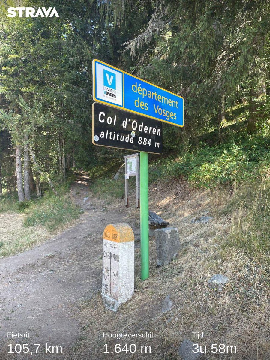 assinkbas's tweet photo. Weer twee nieuwe cols afgevinkt. Niet te steil, niet te lang: ideaal voor mij! Terugweg op hoogte, lange afdaling naar de auto (die aan de laadpaal stond, ook ideaal). #coldoderen #coldebramont #routedescretes #grandballon #strava
https://t.co/hQszB60jbH https://t.co/n6bUGpcjrs