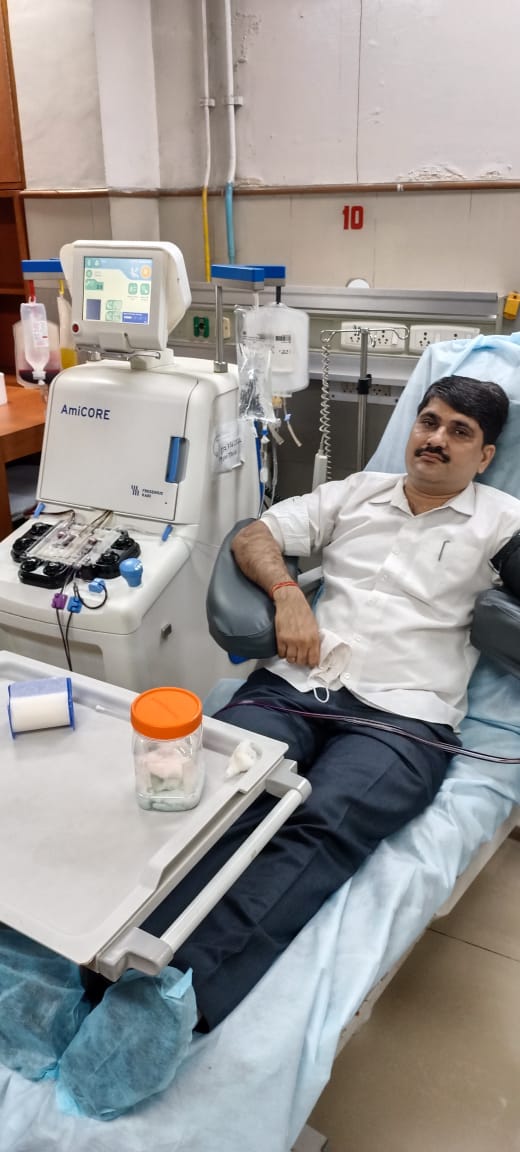 Delhi Police
❤️Ki Police

<a href="/aiims_newdelhi/">AIIMS, New Delhi 🇮🇳</a>  Hospital में कर्नाटक से आयी मरीज़ #Padma को O Negative ब्लड की SDP की जरूरत हुई  तो <a href="/CPDelhi/">CP Delhi #DilKiPolice</a> के <a href="/DCPDwarka/">DCP/Dwarka, Delhi</a> जवान 
#Inspector @Deepak35551295 ने 15 वाँ रक्तदान  किया 

Selute
<a href="/DelhiPolice/">Delhi Police</a> <a href="/DPJivandayini/">दिल्ली पुलिस जीवनदायिनी</a> <a href="/CopKavitaYadav/">Kavita Yadav</a> <a href="/sumannalwa/">Suman Nalwa</a>