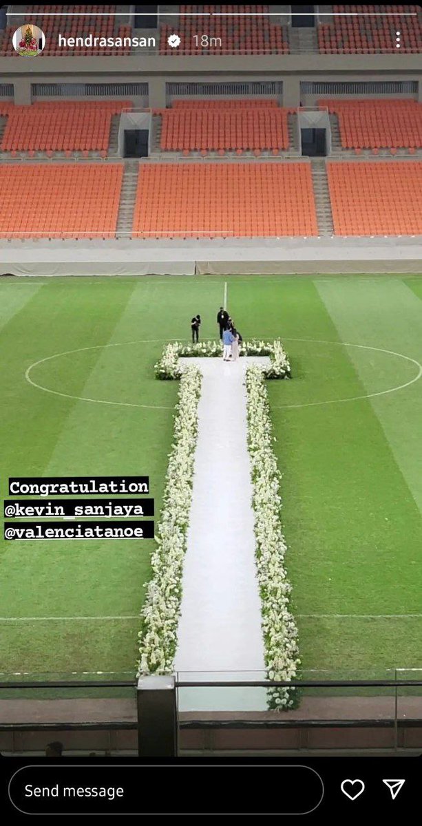 irfanmbappe's tweet photo. Sekilas Info ...

Tepat di hari ulang tahunnya , Kevin Sanjaya Sukamuljo sepertinya sudah resmi melamar Valencia Tanoesoedibjo .

Happy birthday and congratulations for Kevin Sanjaya Sukamuljo &amp; Valencia Tanoesoedibjo .

Source : IG Marcus Fernaldi Gideon &amp; IG Hendra Setiawan https://t.co/FQopYJdjRO