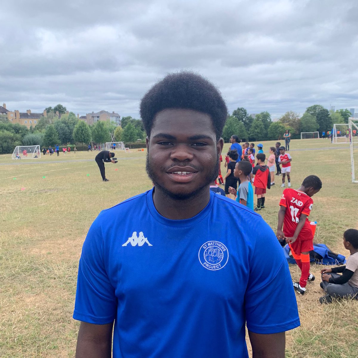 OfficialTmufc's tweet photo. Great to see current and former Academy Scholars Zedan &amp; Jet working at @smpbrixton summer camp! #ClubofProgression #SupportLocal 💙🖤🤍 https://t.co/2RBDPEIhMb