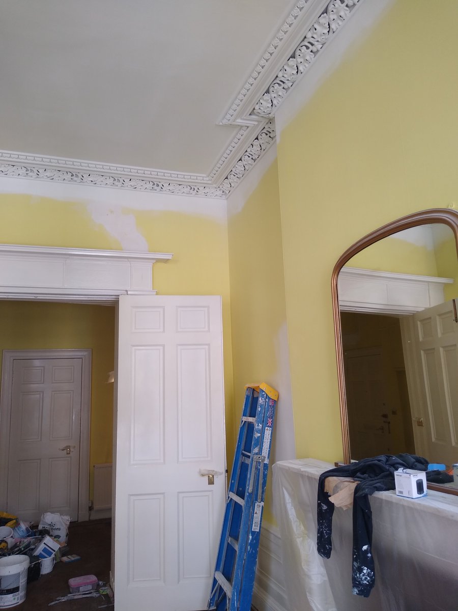 SoulUndergrnd's tweet photo. Some random photos from day 2.
#Hinges #Joinery #FirstCoat #SprayGun https://t.co/SOh3icPg51