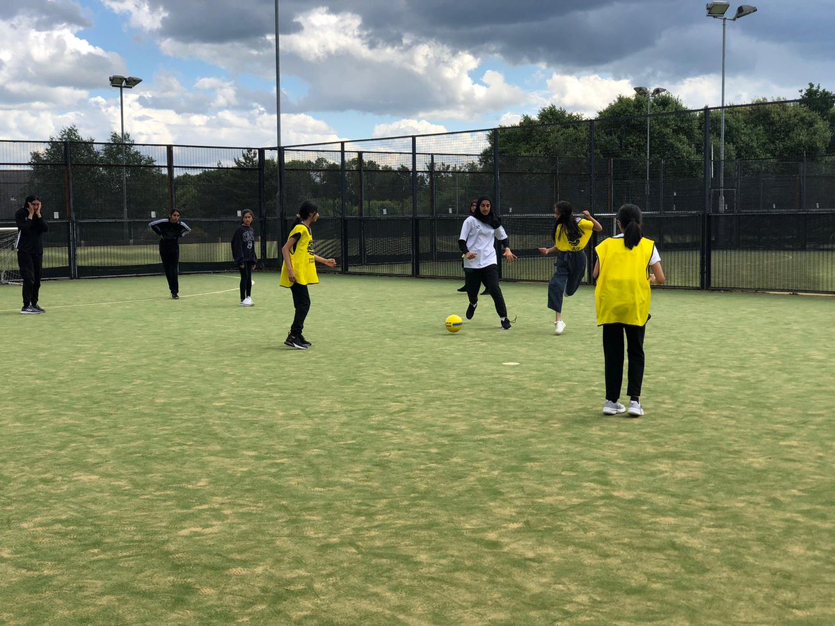 saharainpreston's tweet image. Last session before summer holidays wonderful win by women's England team many congratulations to #Lionesses great to see many BMEA girls being inspired by #LionessesLive @ActiveLancs @ForeverNetball @NetballPreston.