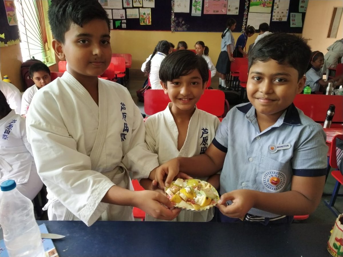 bbitschool's tweet photo. #BBITPS #nonflammable
Non flame cooking (healthy food) activity.
#class4 #food #activity #activitiesforkids #activitybasedlearning #healthyfood
Let food be thy medicine and medicine be thy food...
https://t.co/Has3ybmfb5 https://t.co/xght4vmw4t