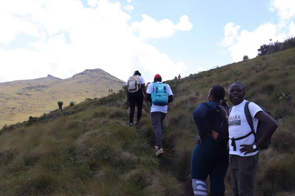 LamaraTourism's tweet photo. Great Hiking Adventure at Mt Satima (The Dragon Teeth). Don't be left out on our next hike.
#lamaratourism #beyondadventure #Migration #Shame #Tuinuane https://t.co/LzKJqQTPN5