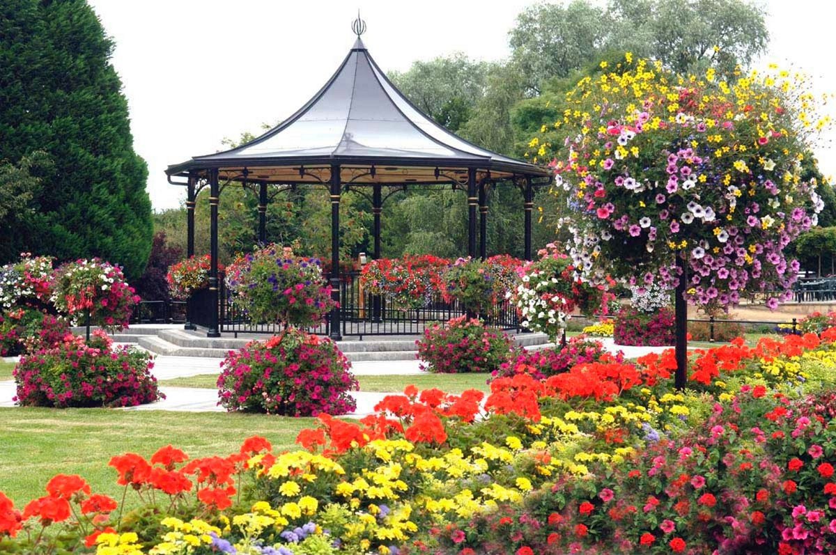 abcb_council's tweet photo. To help us evaluate, develop & improve services across many of our parks, green spaces & woodlands we're encouraging residents to share their feedback on these important places by taking part in our Parks Satisfaction Survey π³ Open until Wed 31 Aug. More: https://t.co/F8NdeqmZ5N https://t.co/ILpriJFoIe