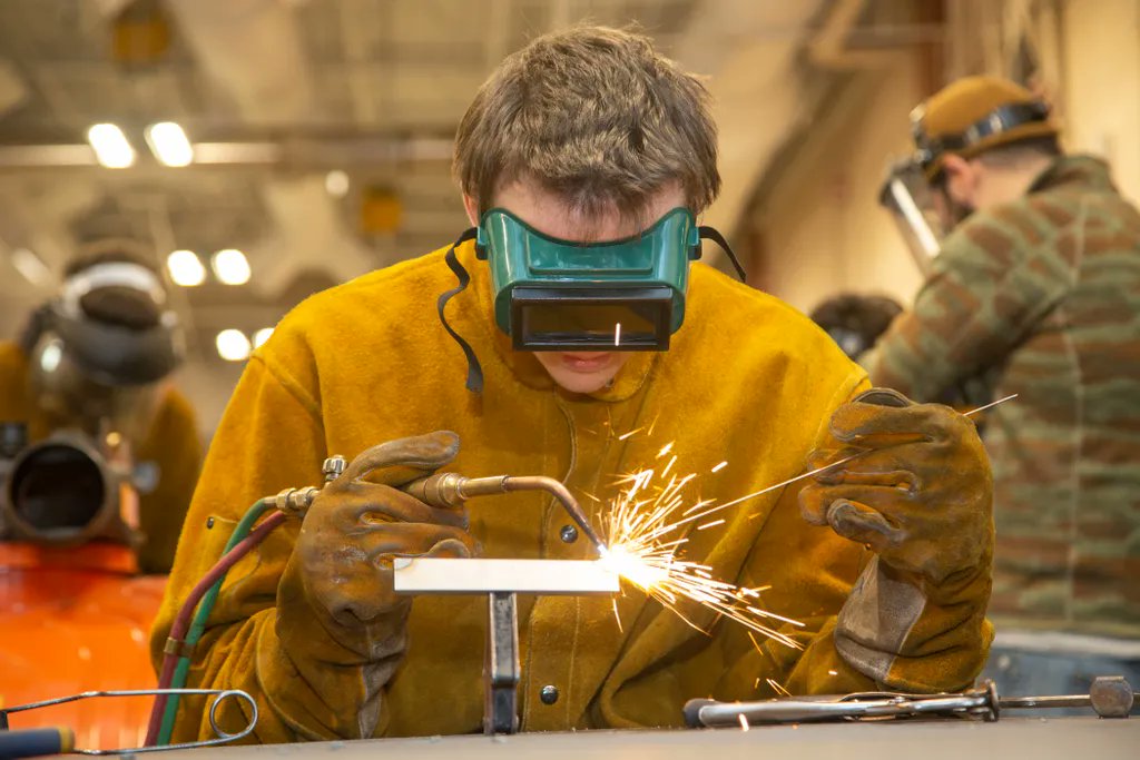 FREE ADULT WELDING COURSE STARTS SEPT. 6: <a href="/MinutemanTI/">Minuteman TI</a> in Lexington is providing a 15-week Welding course for adults that is FREE for most applicants thanks to support from the MA Workforce Skills Cabinet. Learn more: buff.ly/3zayFld <a href="/MassGovernor/">Governor Maura Healey</a> <a href="/MAWorkforce/">Massachusetts Workforce Association</a>