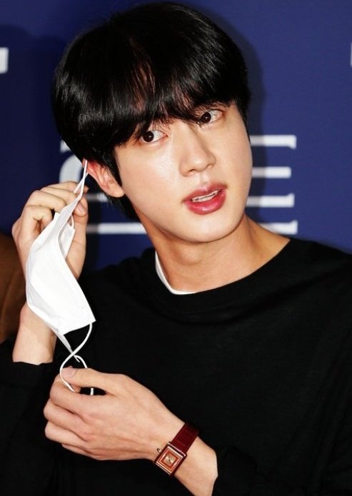 KIM PRETTIEST SEOKJIN !!