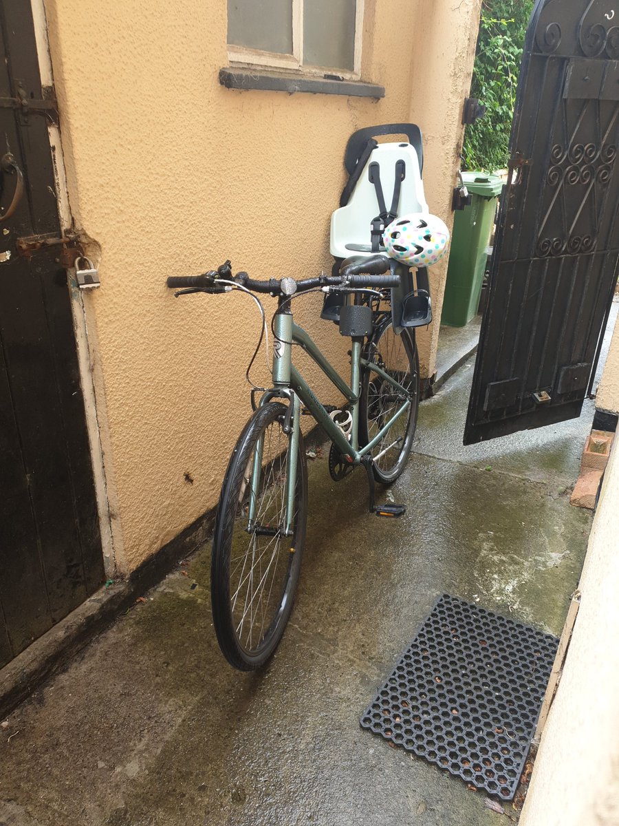 AliceClevely's tweet photo. Good to be #WFH this afternoon after a 10 mile cycle between Southmead, Cossham for a health and safety inspection then home #AHPsActive #CSPRep #PhysioDirect https://t.co/yT3vLtcn0m https://t.co/QLOEWmTkHh